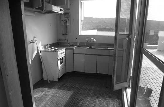 リフォーム前のキッチン空間の写真